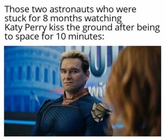 Mexico Professional Those: two astronalitswho.were: stuck for.8.months-watching: Katy Perry kiss the ground. after being: toispace for 10 minutes: